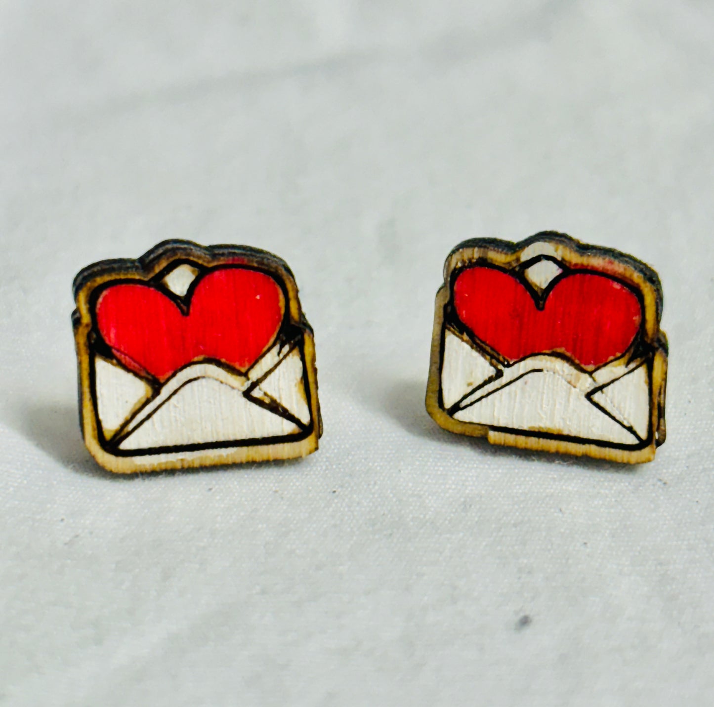 Heart Popping Stud Earrings